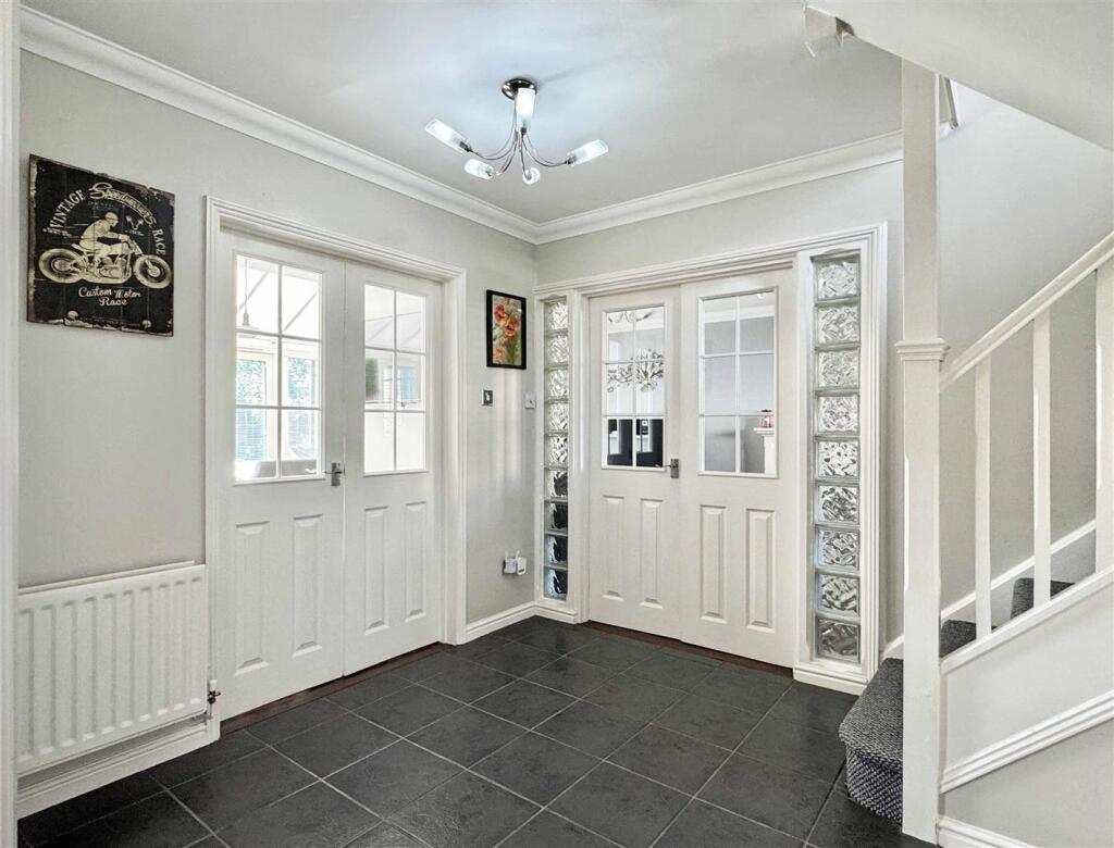 Entrance Hall.jpg