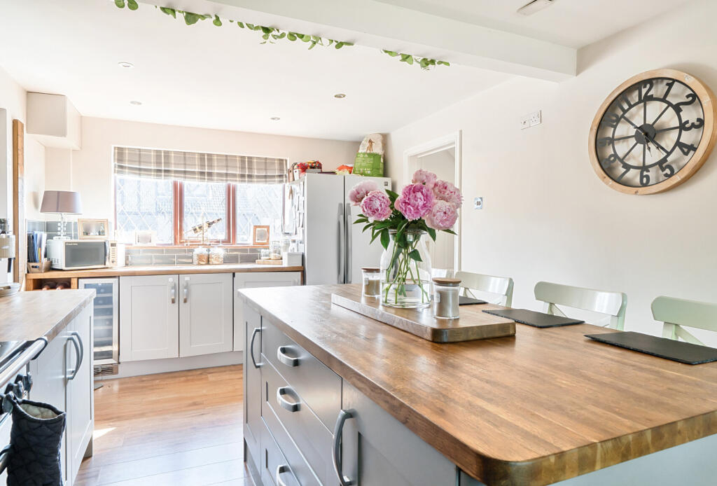 1314387-3-685ecff...