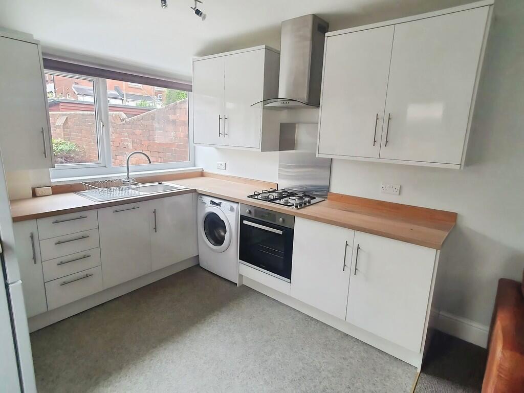 43cd40a1-Kitchen2