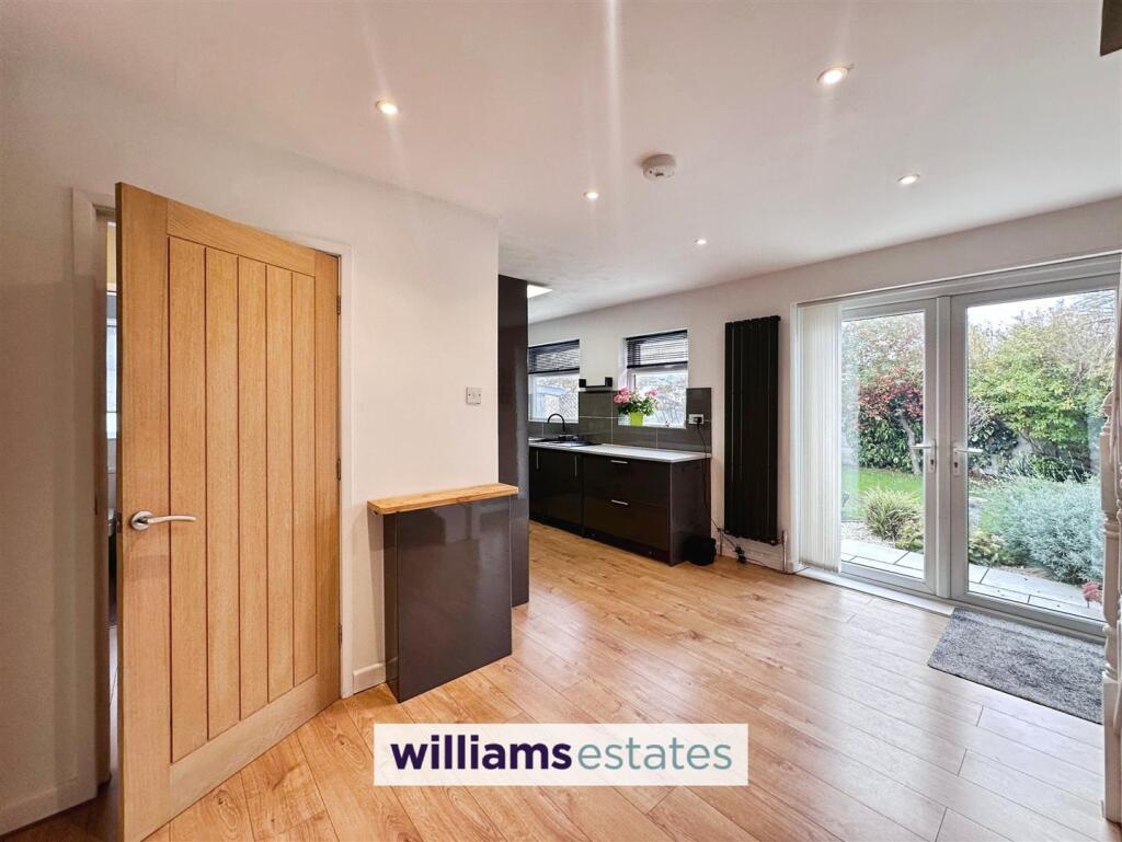 Open Plan Kitchen Diner