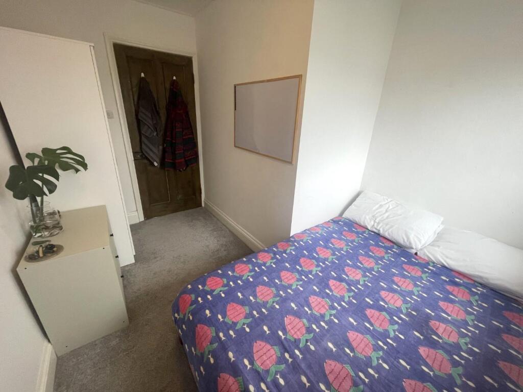 Bedroom 2.jpeg