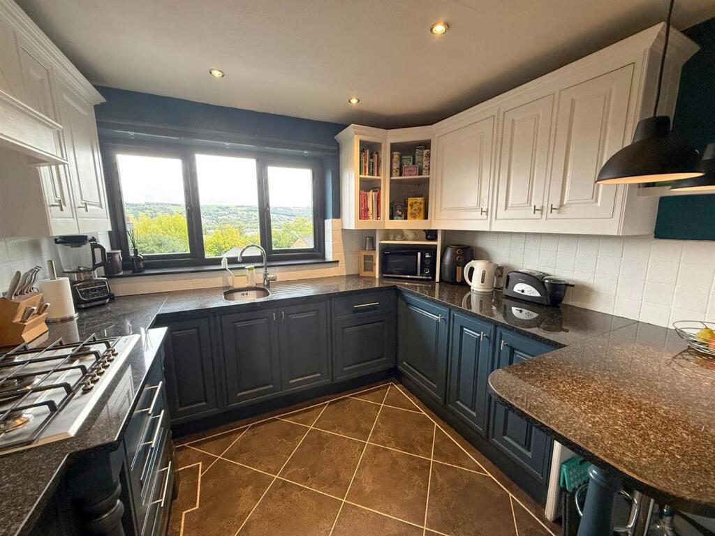 3 bed townhouse, Silsden 15