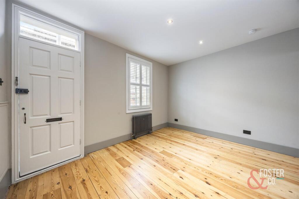 Terminus Road, 17-019.JPG