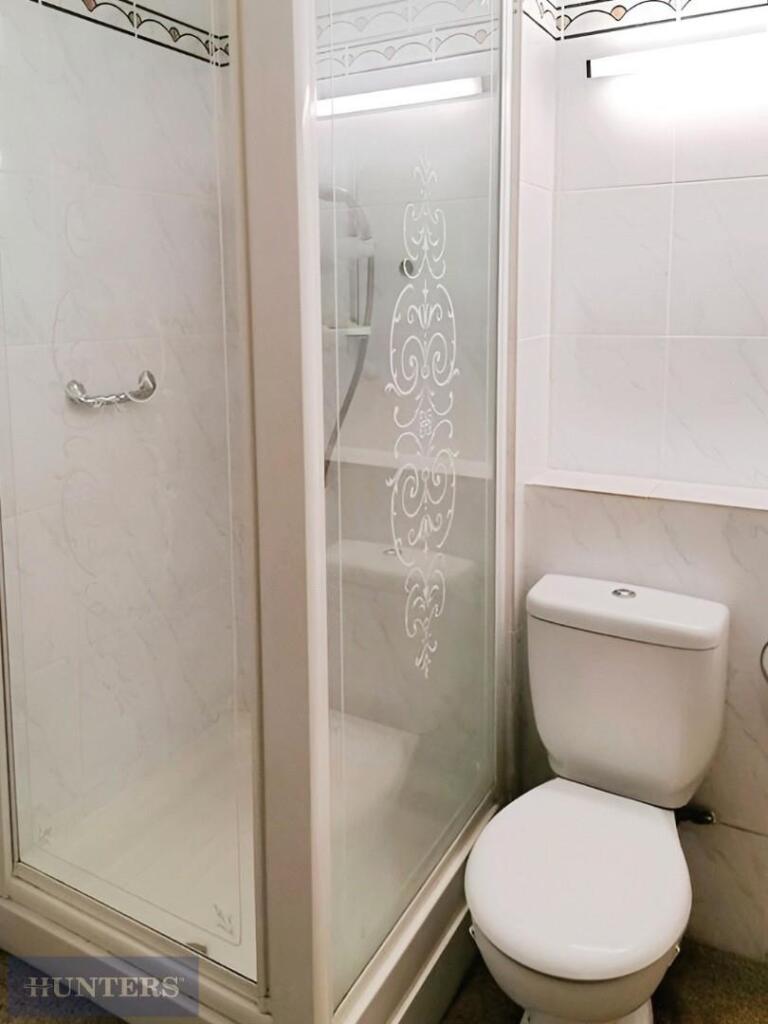 b731eb50-Shower 20Room.jpg