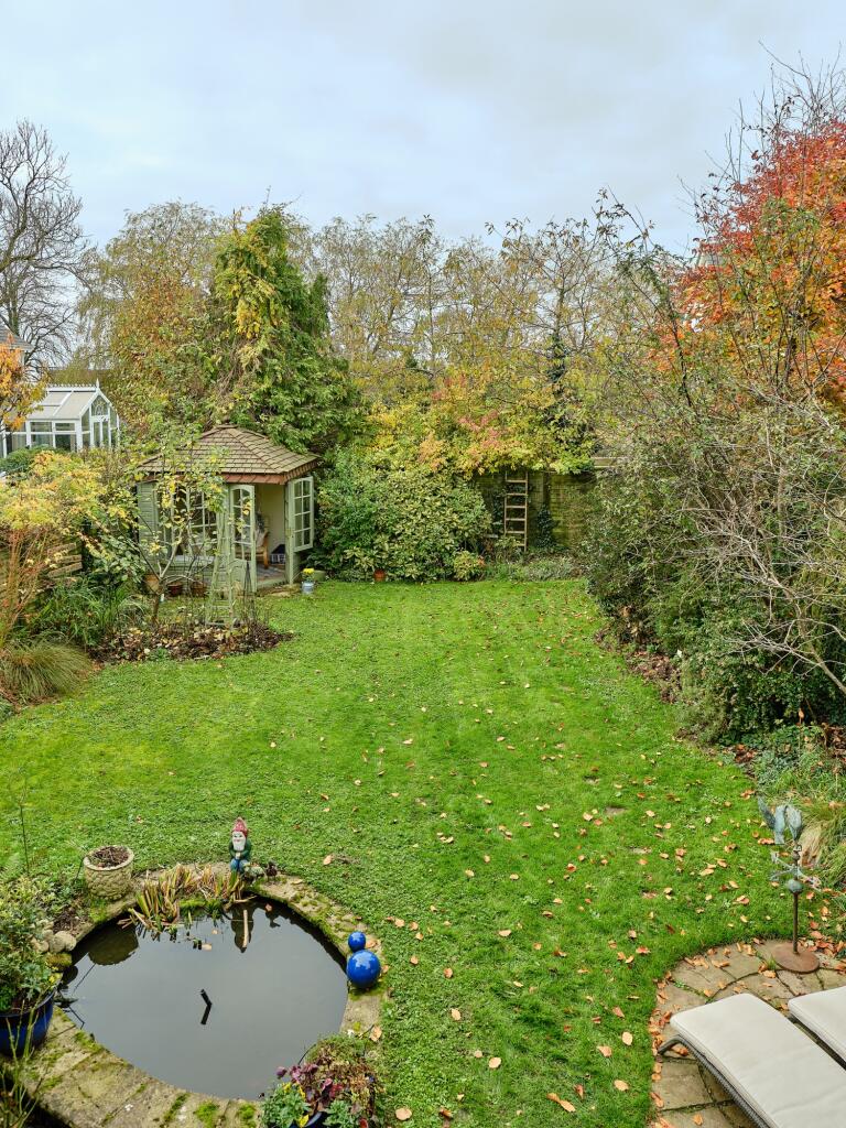 EdisonFord_8AmberleyWay(Nov24)_410(print)