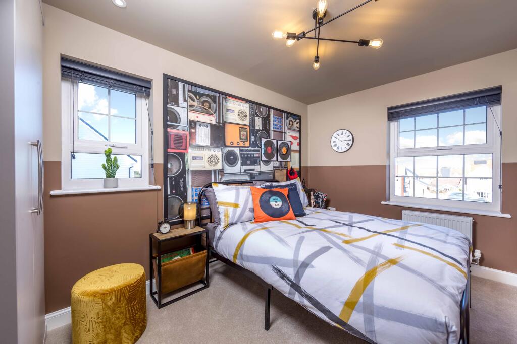 Avondale bedroom