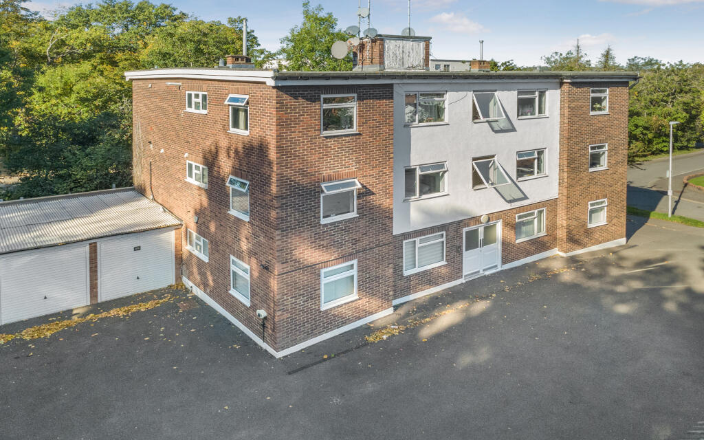1-6 Whitehall Lodge, Bentley Way, Woodford Green IG8 0SF
