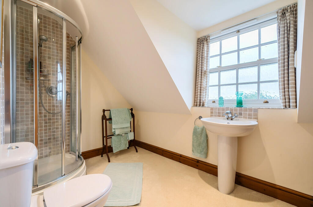 66fe56b566aad-l-1194352 (8)