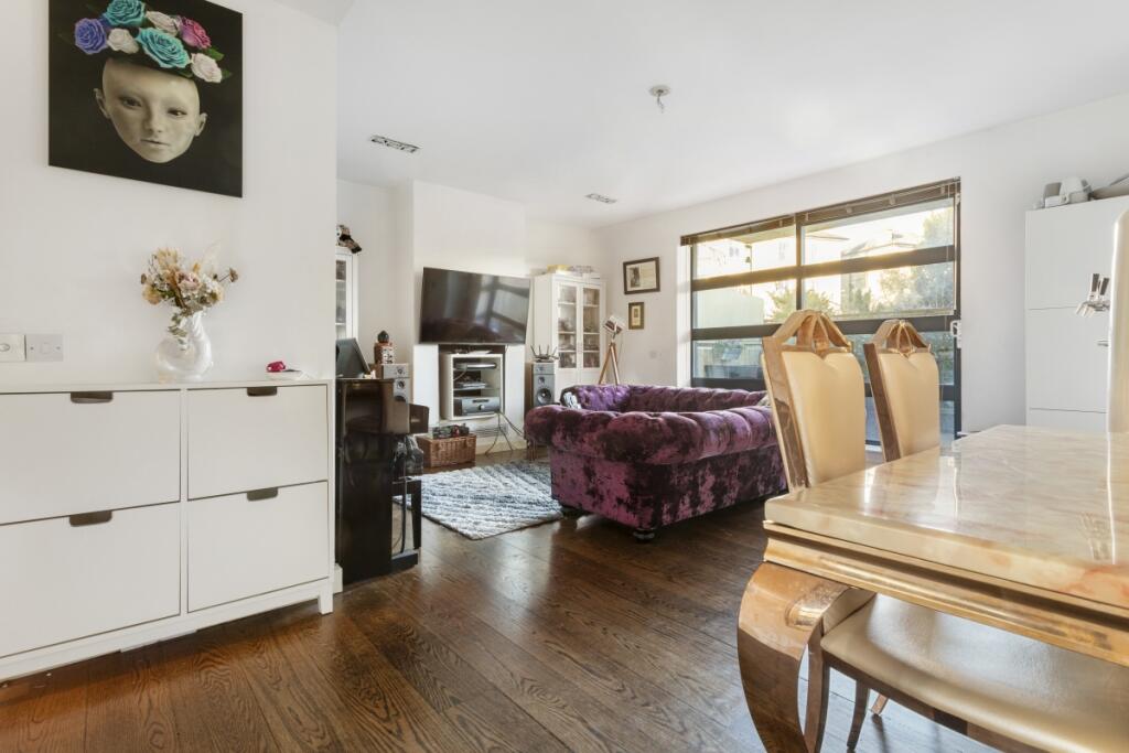 150120245_HAMPBP_...