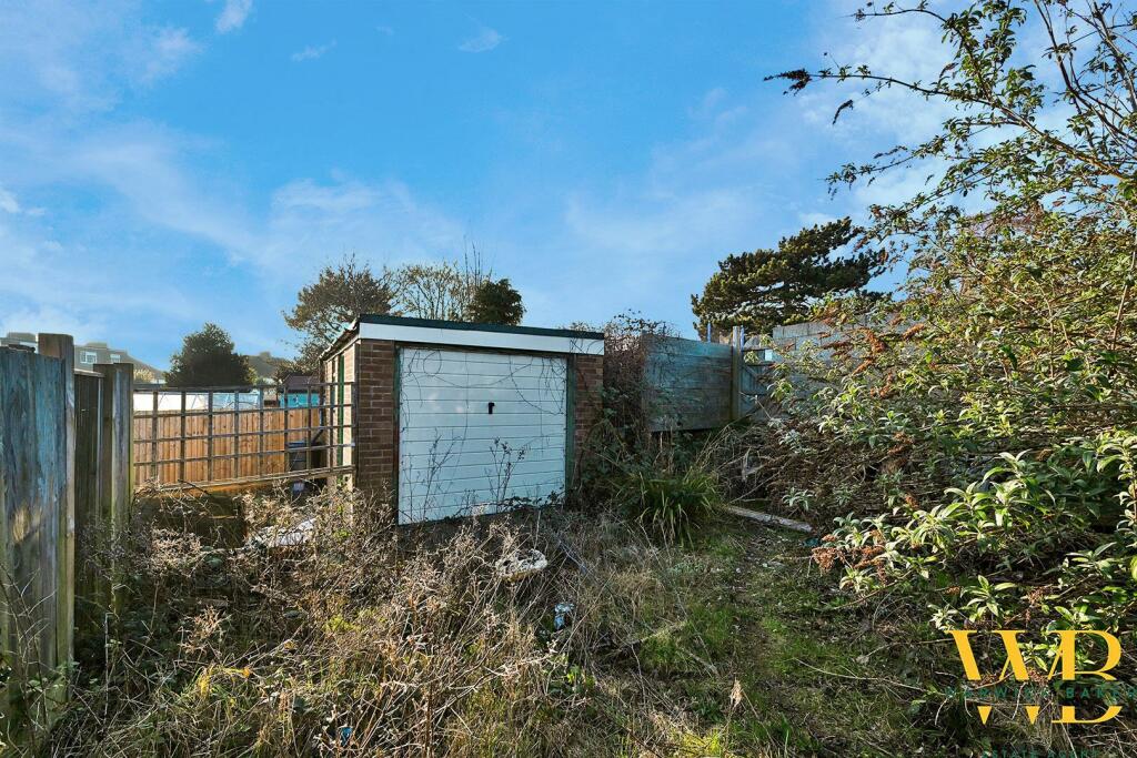 280-upper-shoreham-rd-bn43-garage-plot (4).jpg