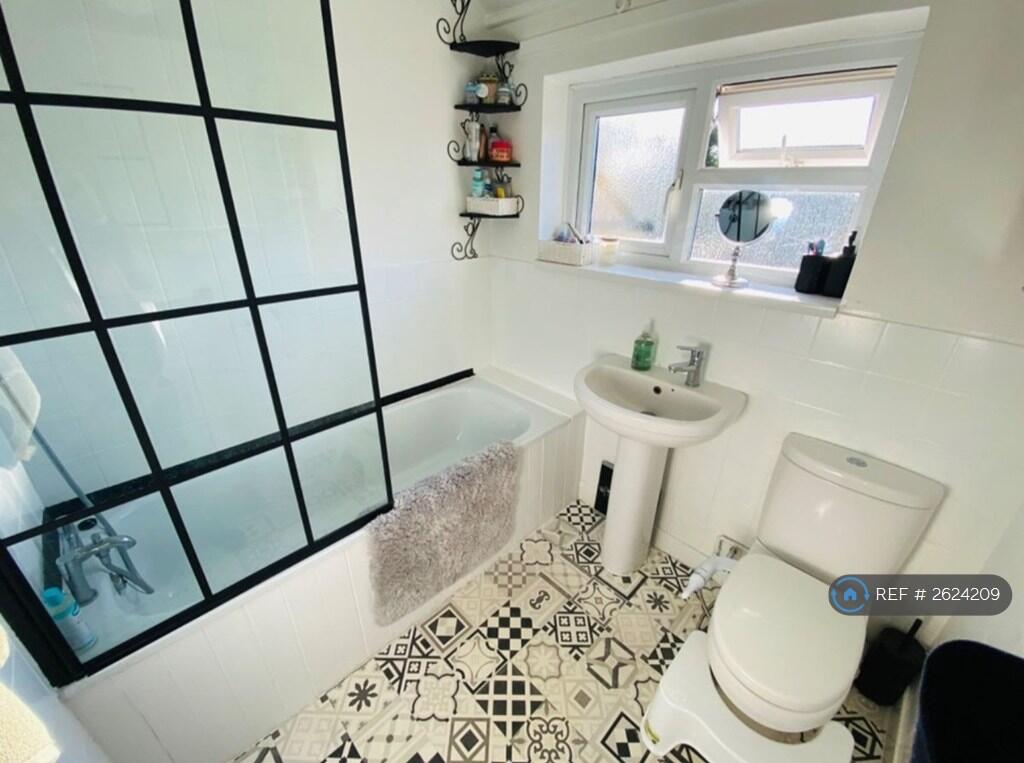 Bathroom &amp; Toilet