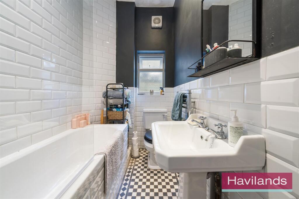 Palmerston Crescent-14.jpg