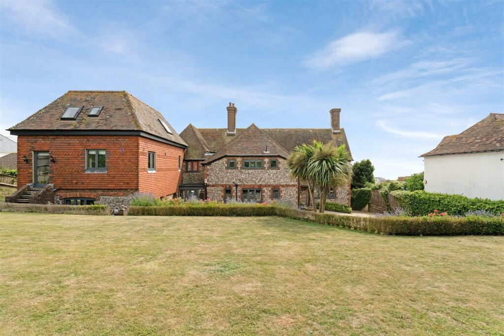 19, Roedean Crescent 320828  (25).jpg