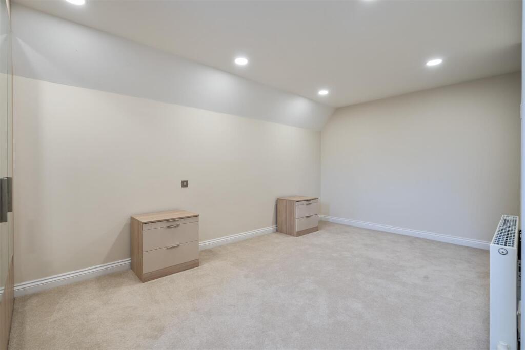 68 Alberbrook Road Solihull_26.jpg