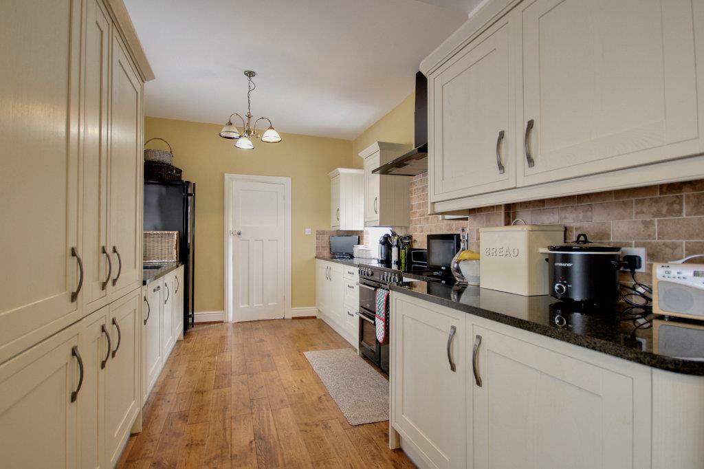 Range cooker by separate negotiation
