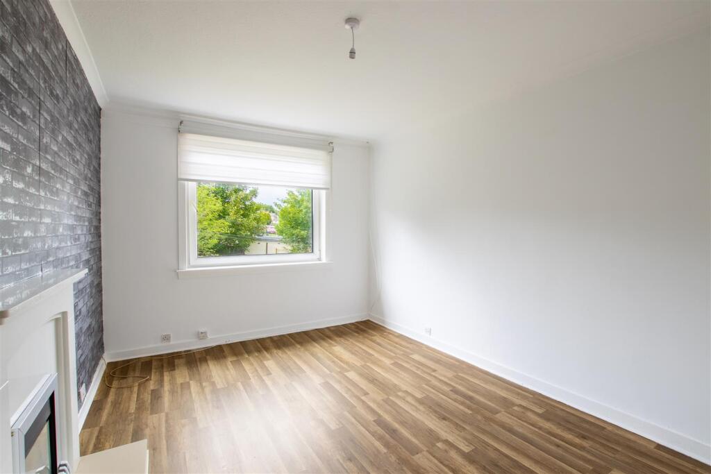 lounge-2.jpg