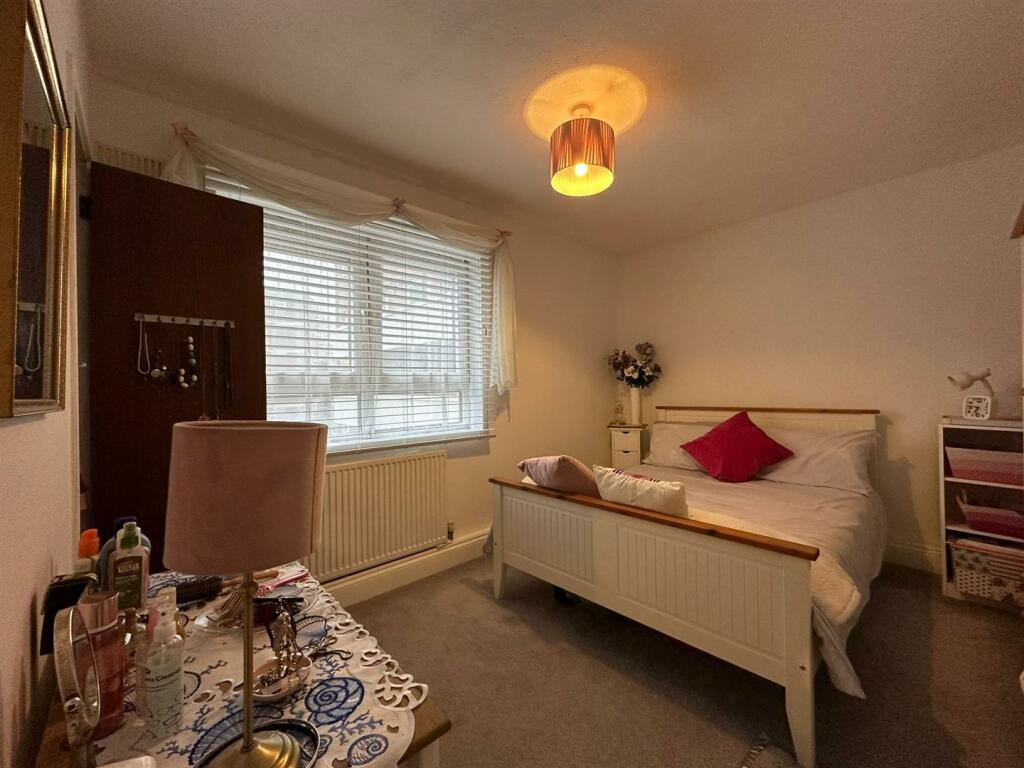 Bedroom One.jpg
