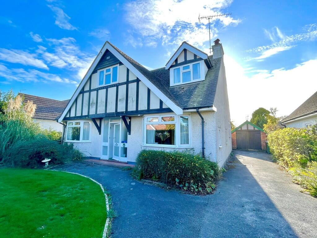 29 Knightscroft A...