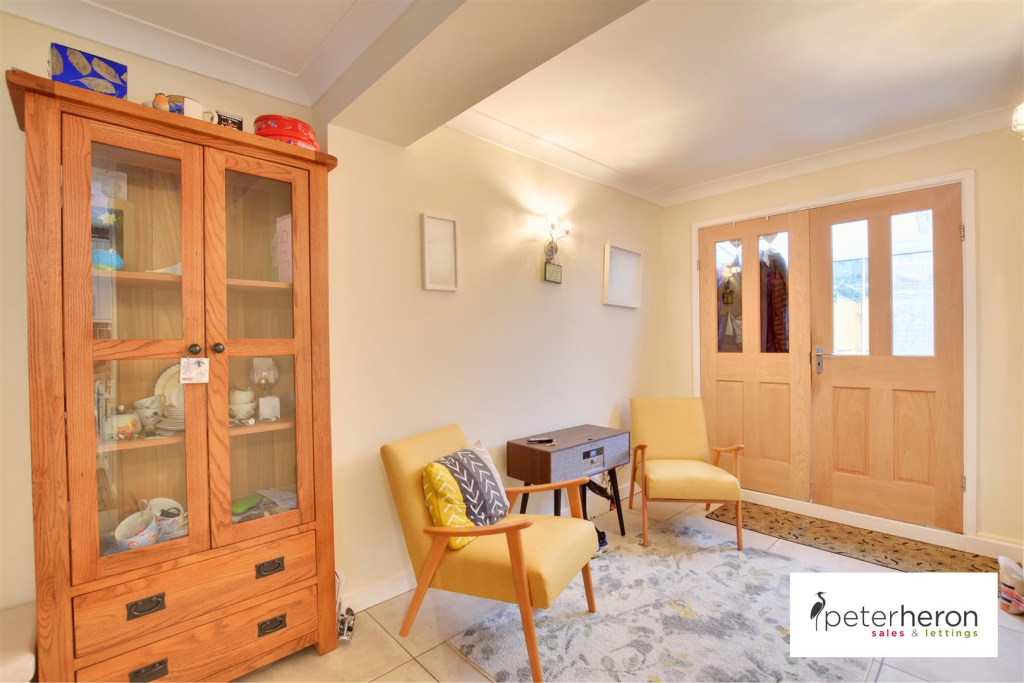 Open Plan Kitchen/Dining Area