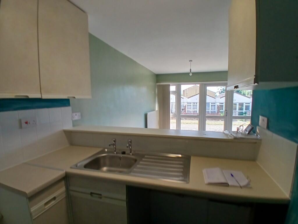 Kitchen/Louge