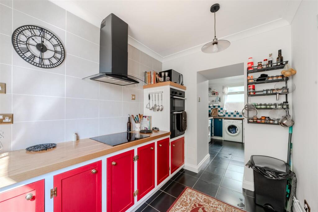 Kitchen-4.jpg