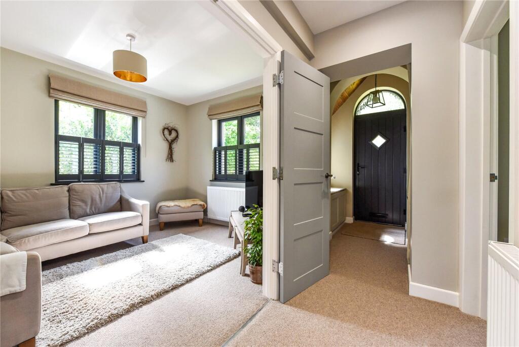Hall and Snug
