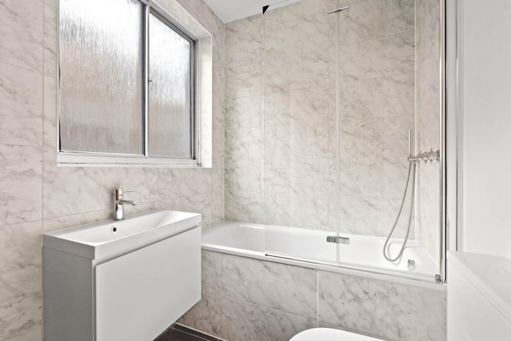 Cumberland Street, Pimlico, SW1V