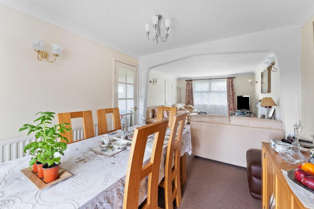 215 Mendip Road Yatton BS49 4ED 30.jpg