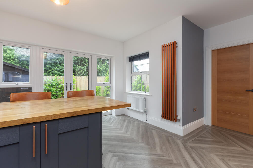 38 PARKSTONE DRIVE-21