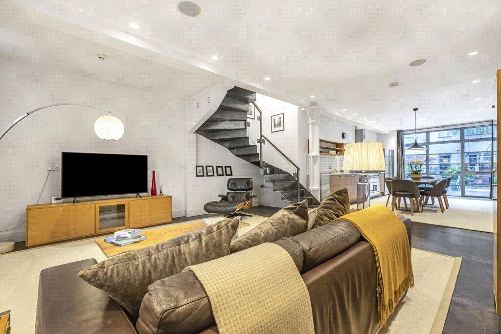 Kitchen/Reception