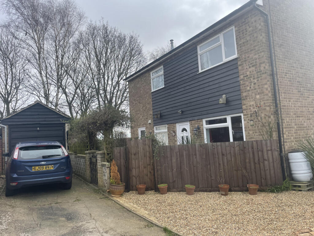 4 Bed Detached House situated in The Dales, Dover