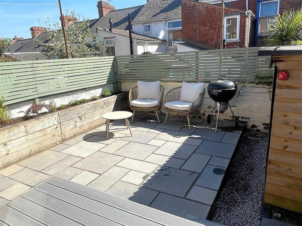 Rear Courtyard Garden (S.E.)