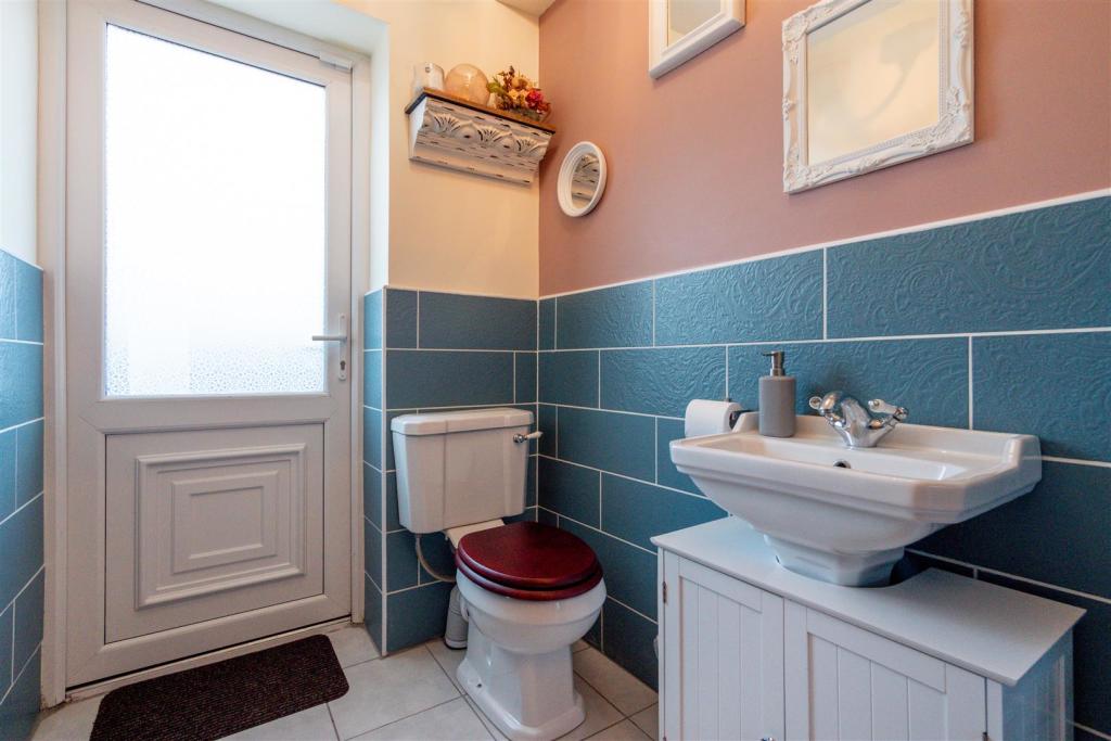 Ground Floor WC.jpg