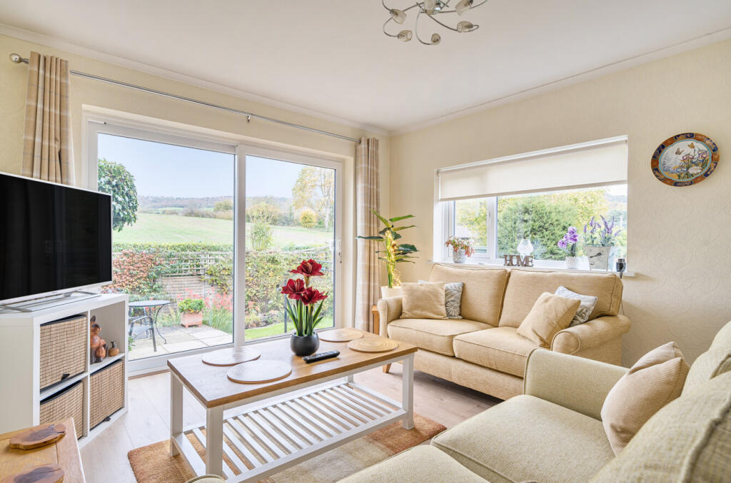 1375198-8-690392f...