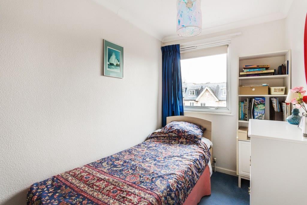 Bedroom 3.jpg