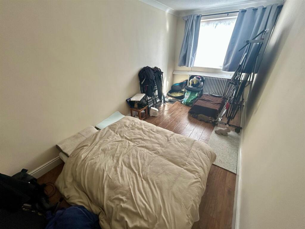 bedroom.jpg