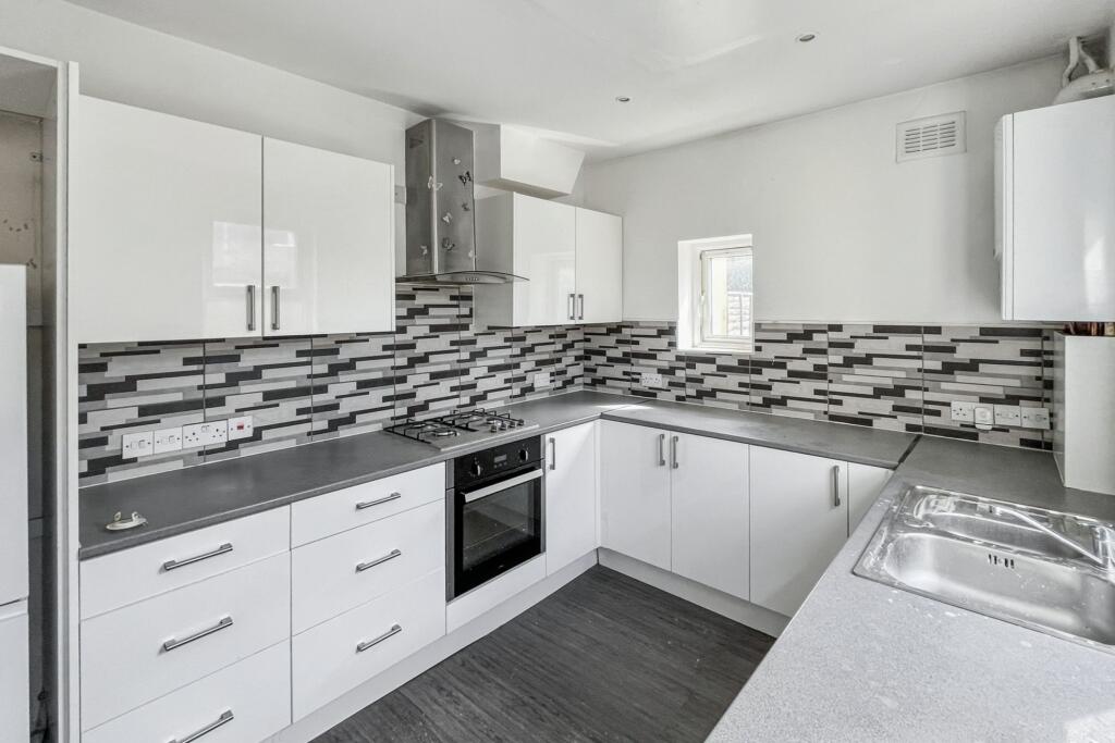 6 Orchard Villas, Cray Road, Sidcup, Kent, DA14 5DJ