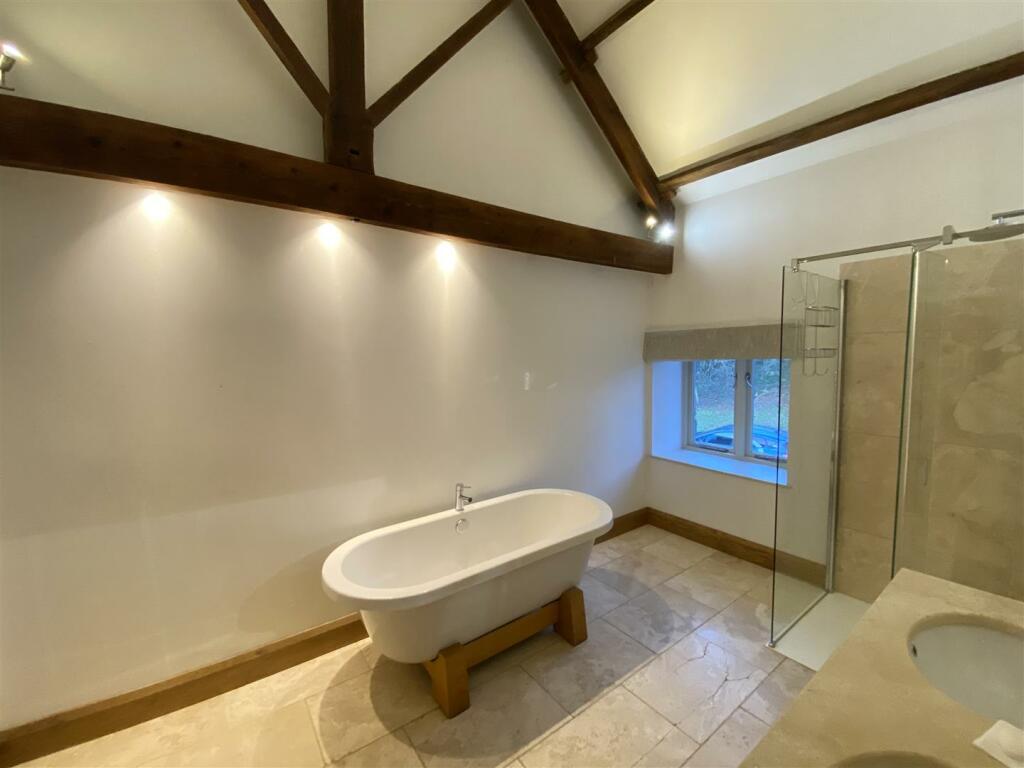 Main Bedroom En Suite