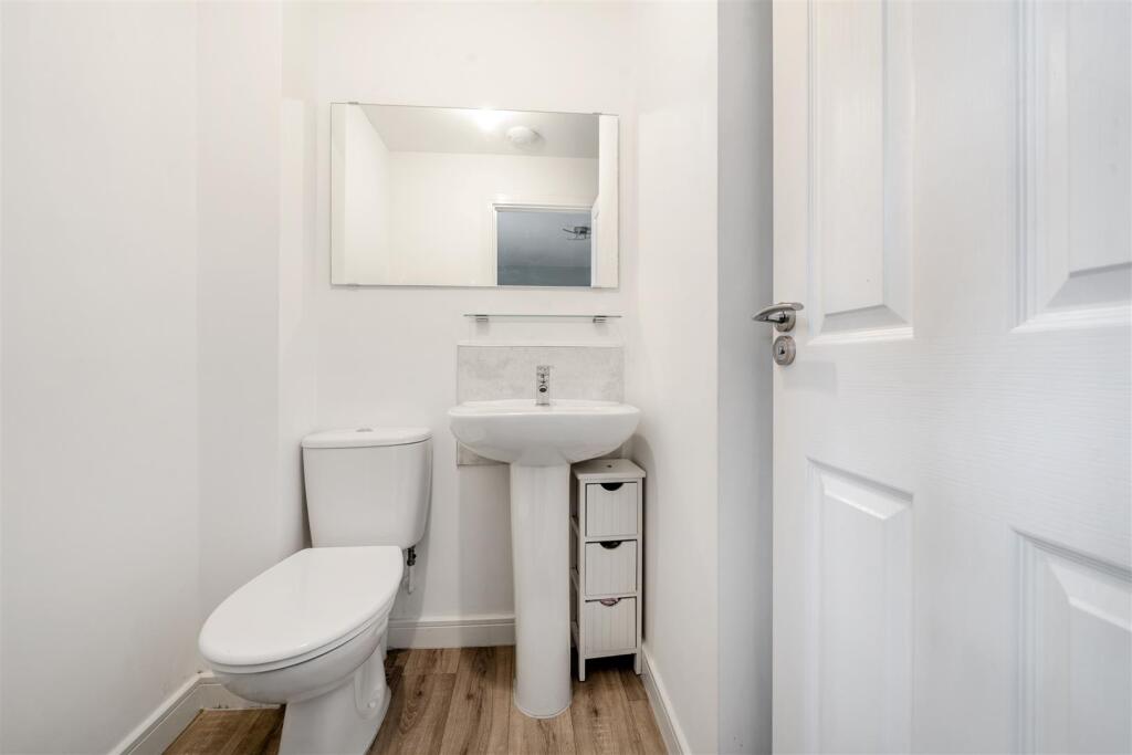 55 Saxon Way, Towcester (22).jpg