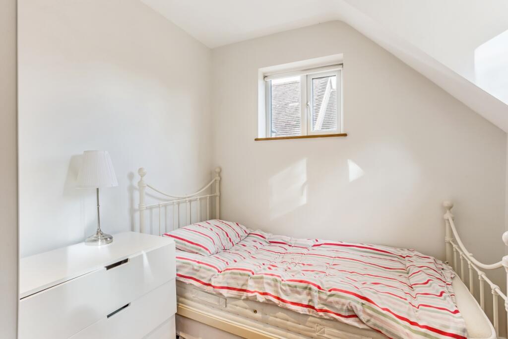 Pebble Cottage 32...