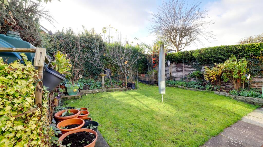 2. Garden 2