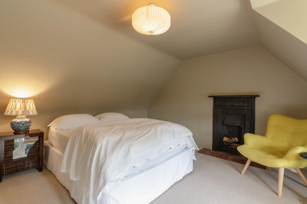 Bed 1