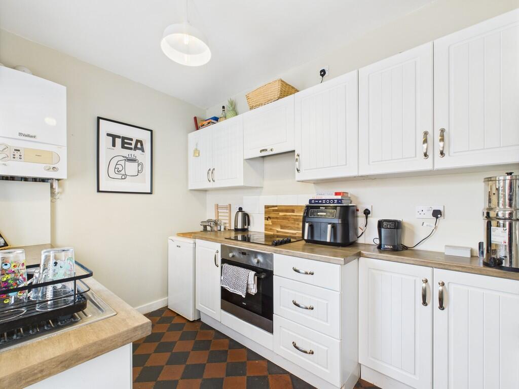 CAM03582G0-PR0135...