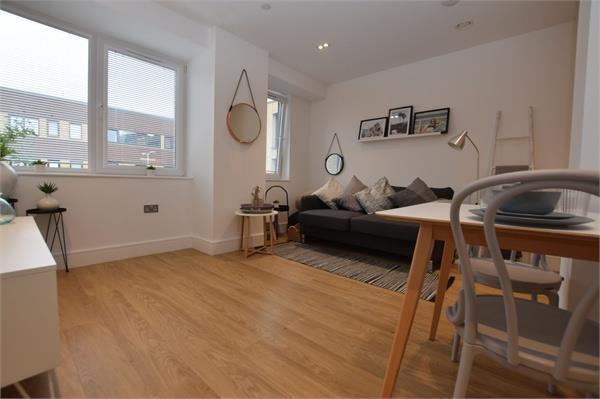 Living Room.jpg