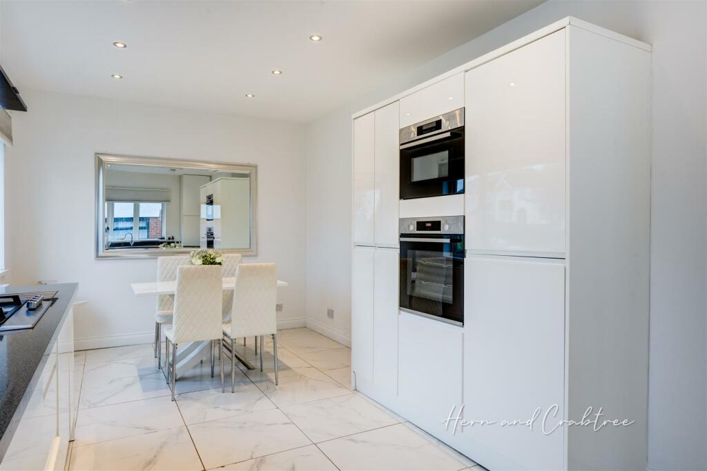 New Road, Rumney, HernCrabtree (6).jpg