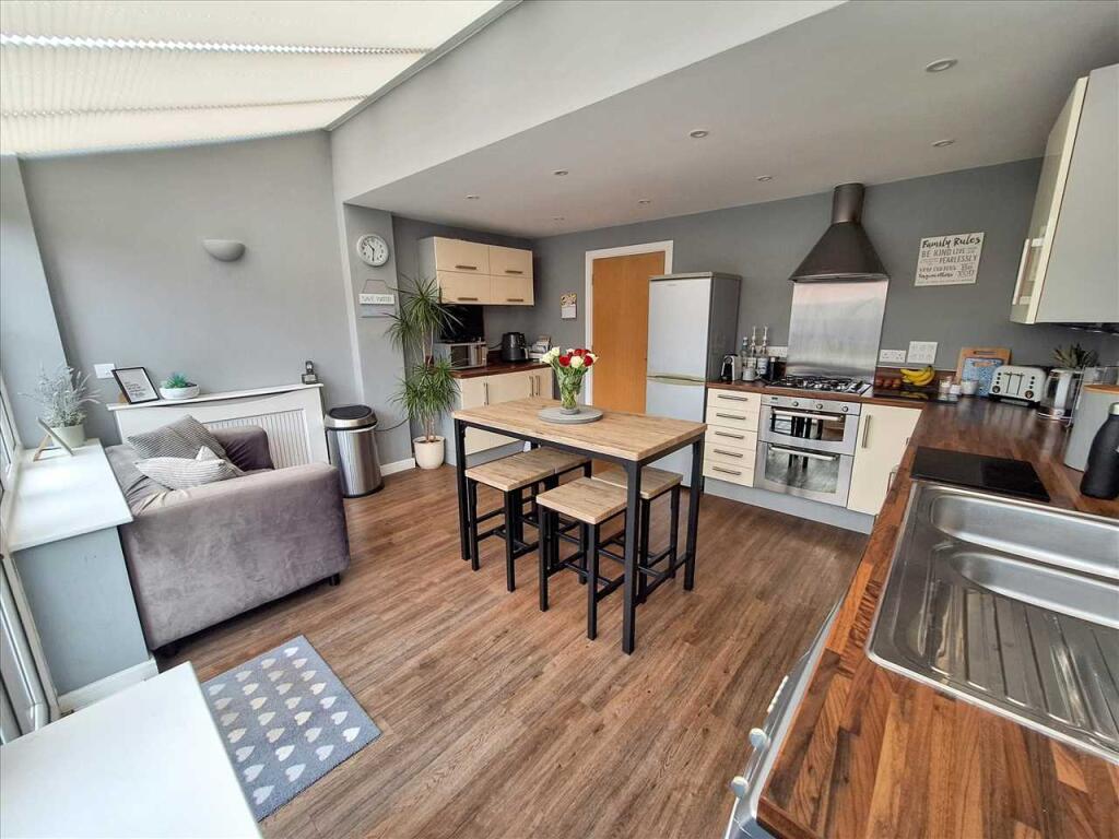 Kitchen/Ding Room