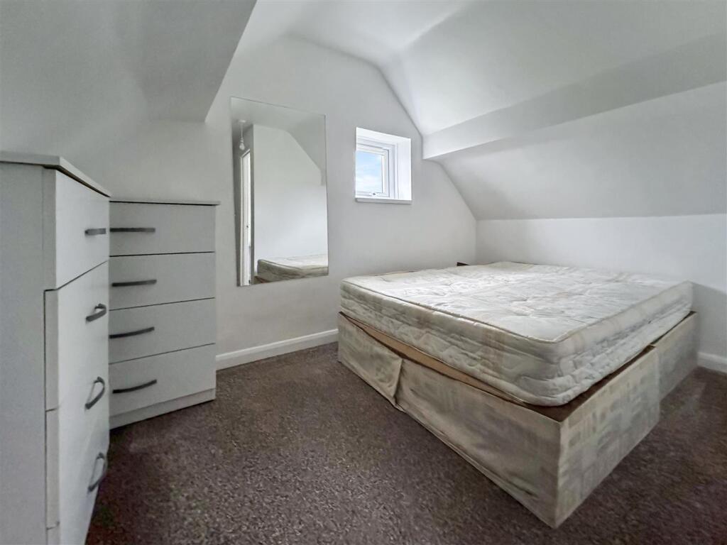 Bedroom.jpeg