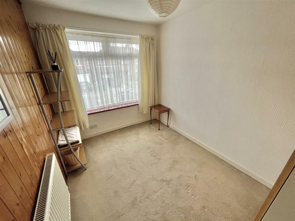 Bedroom 4.jpg