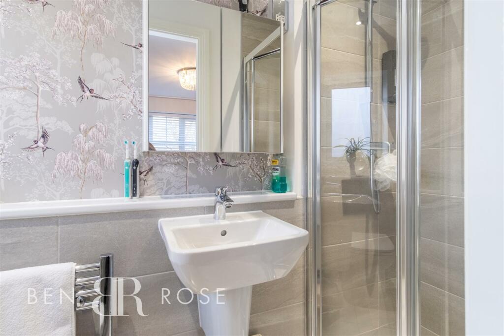 Master Ensuite