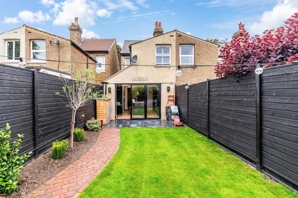 CHURCH ROAD (12).jpg